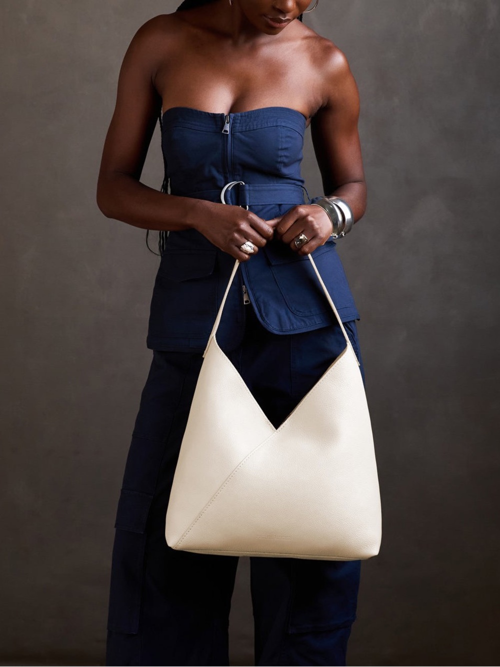 Portland Leather Pebbled Bone Cream Oversized Shoulder Hobo Bag - Picture 3 of 7